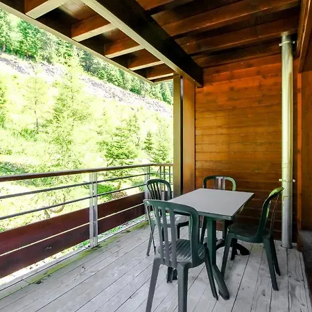 Spacious Family 2-bed, 2-bath With Parking, Private Piste *