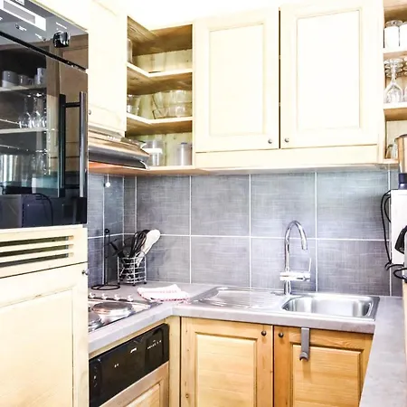 Spacious Family 2-bed, 2-bath With Parking, Private Piste 아파트