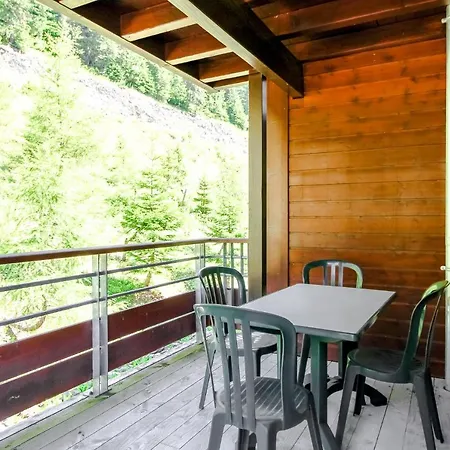 Spacious Family 2-bed, 2-bath With Parking, Private Piste 아파트